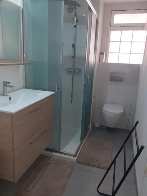 Apartment Jolie 2p Au Centre De Golfe-juan A 2mn Des Plages