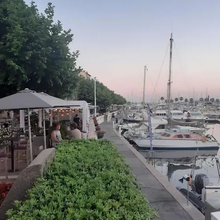 Jolie 2P Au Centre De Golfe-Juan A 2Mn Des Plages Vallauris Exterior foto